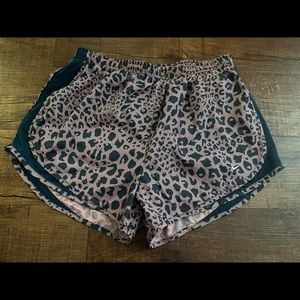 NWT Nike Tempo shorts size large navy pink leopard